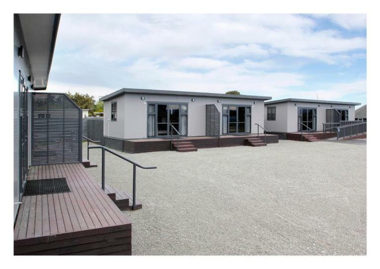 Pine Lake View Lodge Kaiapoi Экстерьер фото